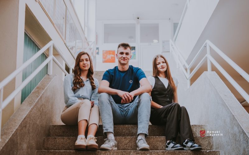 Tomislav, Aleksandra i Dariana su učenici generacije Srednje škole Prozor