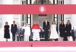 Papa Lav u Španjolskoj: Svijet iz svoje dubine vapi za mirom
