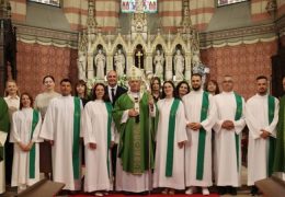Nadbiskup Vukšić uveo 14 kandidata u službe čitača i akolita među kojima su Marinko Rumbočić i Tomislav Barešić iz župe Prozor