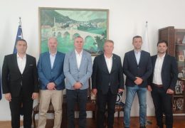 Hrvatska banka za obnovu i razvitak obišla radove na čitaonici u Kostajnici