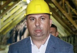 Federalna Vlada pokrenula aktivnosti, Autoceste o odlasku direktora šute