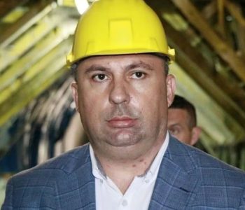 Federalna Vlada pokrenula aktivnosti, Autoceste o odlasku direktora šute