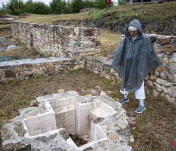 Austrijska akademkinja i arheologinja prof. dr. Renate Pillinger sa suradnicima posjetila lokalitet Gradac u općini Prozor-Rama