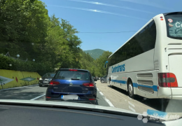 Preko M-17 puževim korakom, kilometarske kolone od Jablanice prema Mostaru