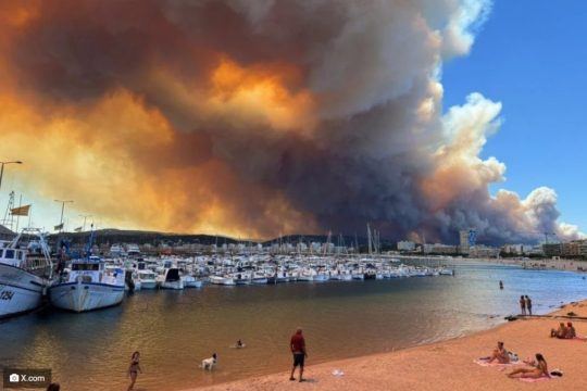Bukte požari u Europi, poginula dva vatrogasca