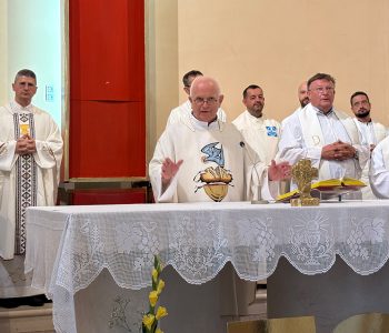 Mons. Marko Tomić, prozorski župnik,  proslavio zlatnu misu