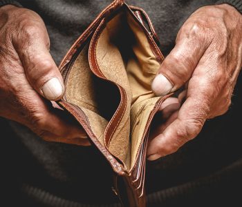 DRŽAVA ZA 500 LJUDI Život na ivici siromaštva pod nadzorom najskuplje političke elite u Europi