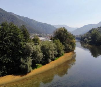 Neretva kod Konjica promijenila boju, sumnja se na novo zagađenje