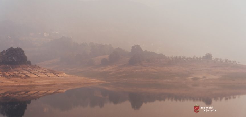 I dalje vruće i sparno, iako stiže kiša, u Hercegovini još nema osjetnijeg zahladnjenja