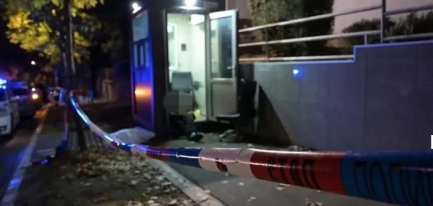 Vikao ‘Allahu Akbar‘ i noževima napao policajca kod izraelske ambasade u Beogradu