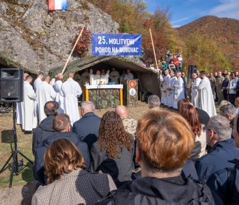 BOBOVAC: Upriličen 25. Molitveni dan za domovinu vjernika Vrhbosanske nadbiskupije