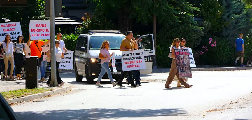 Gospodarstvenici ne mogu do sudskih uvjerenja, Sindikat poručuje: ‘Vlada HNŽ-a je adresa za rješenje’