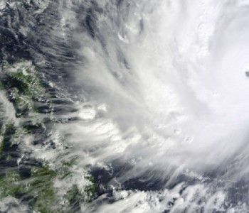 Filipini u strahu dočekuju snažni tajfun