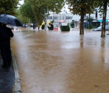 Palo 80 litara kiše po kvadratu: Potop u Čitluku, u Lukoću nikad više vode