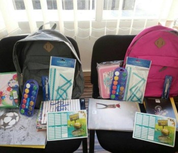 Osigurane školske torbe i školski pribor za 90 ramskih osnovnoškolaca
