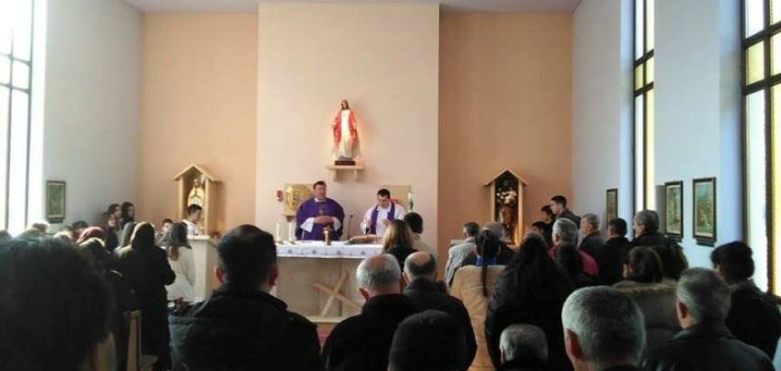 Mladi Dubrovačke biskupije na nedjeljnoj svetoj misi na Lugu