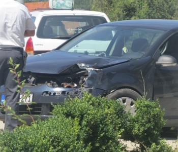 FOTO: prometna nesreća u Ulici Dive Grabovčeve u Prozoru