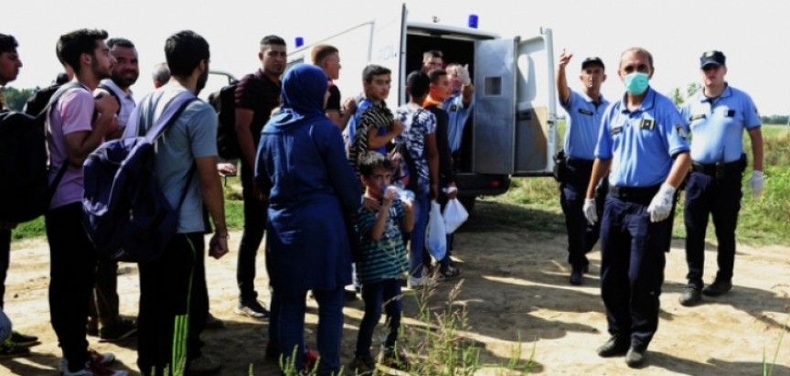 Hrvatska zatvorila granicu, ali izbjeglice i dalje dolaze