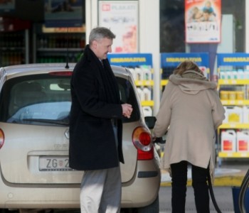 Najveći pad cijena goriva u posljednje četiri godine