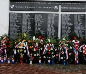 FOTO: Obilježena 22. obljetnica stradanja Hrvata na Uzdolu