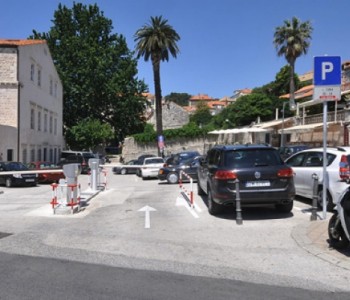 PARKIRANJE NA JADRANU Pula i Rovinj najjeftiniji, Dubrovnik daleko najskuplji