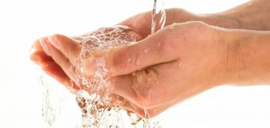 Sušilo za ruke širi bakterije