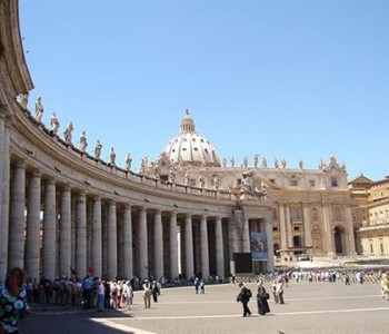 Okupljanje starih vjernika u Vatikanu